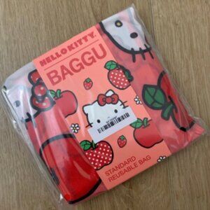 NWT STANDARD BAGGU - HELLO KITTY APPLE
